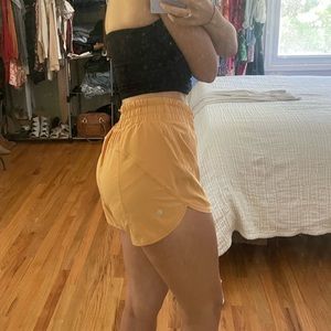 Lululemon tracker shorts